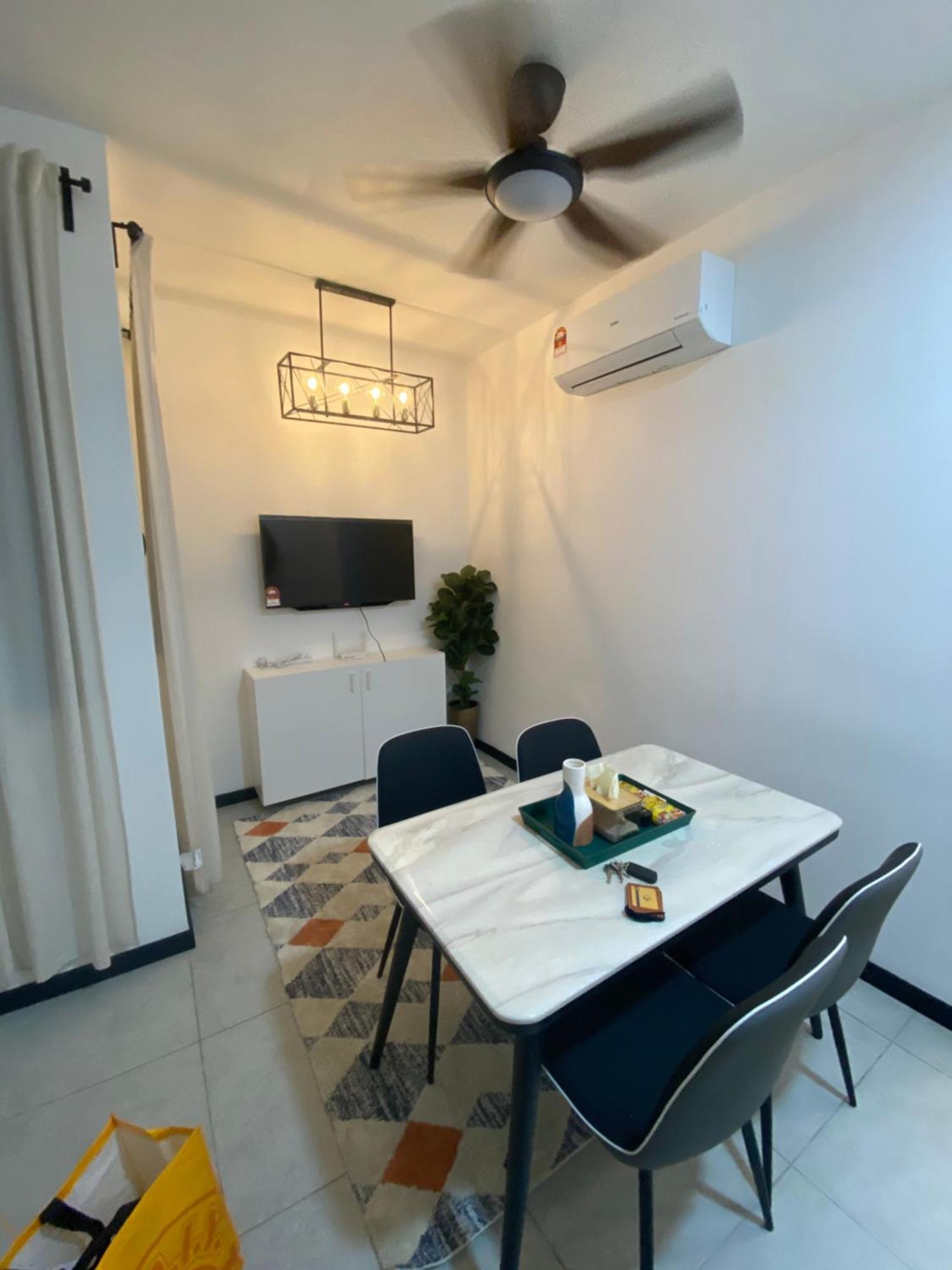 Neu 3rdnvenue Near Klcc - Cozy 2 Bedroom Pangsapuri