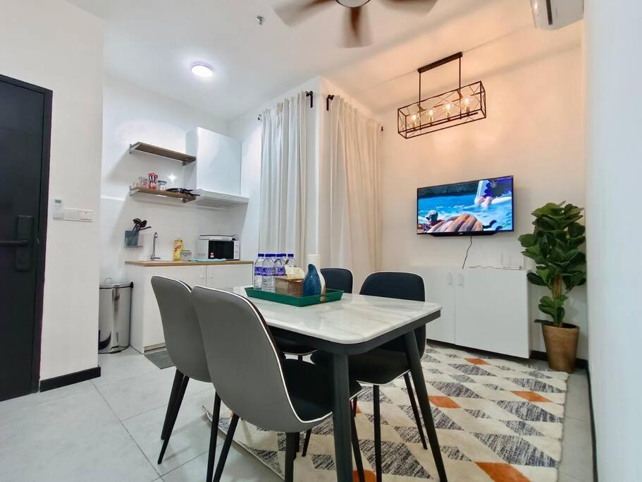 Apartment Neu 3rdnvenue Near Klcc - Cozy 2 Bedroom *